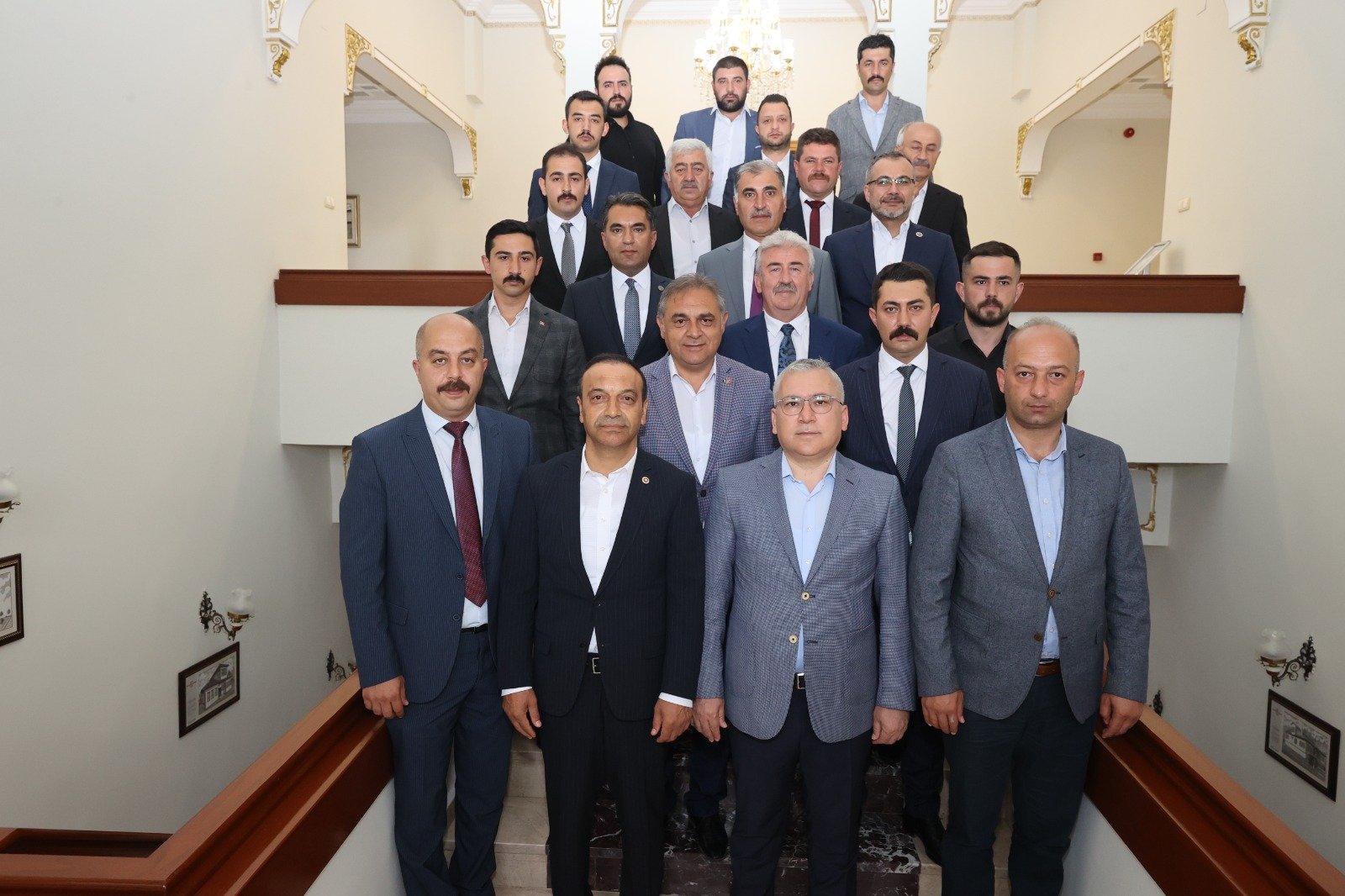 SİVAS VALİSİ DR. YILMAZ ŞİMŞEK’E HAYIRLI OLSUN ZİYARETİ