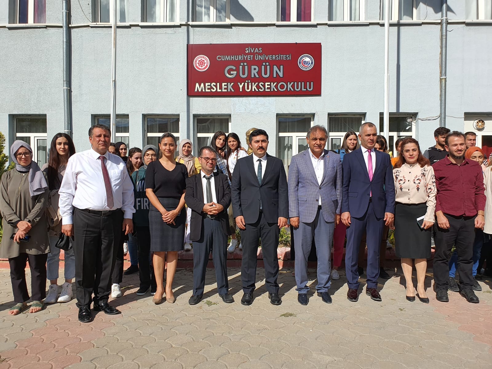 ÜNİVERSİTE ÖĞRENCİLERİNE ORYANTASYON EĞİTİMİ VERİLDİ