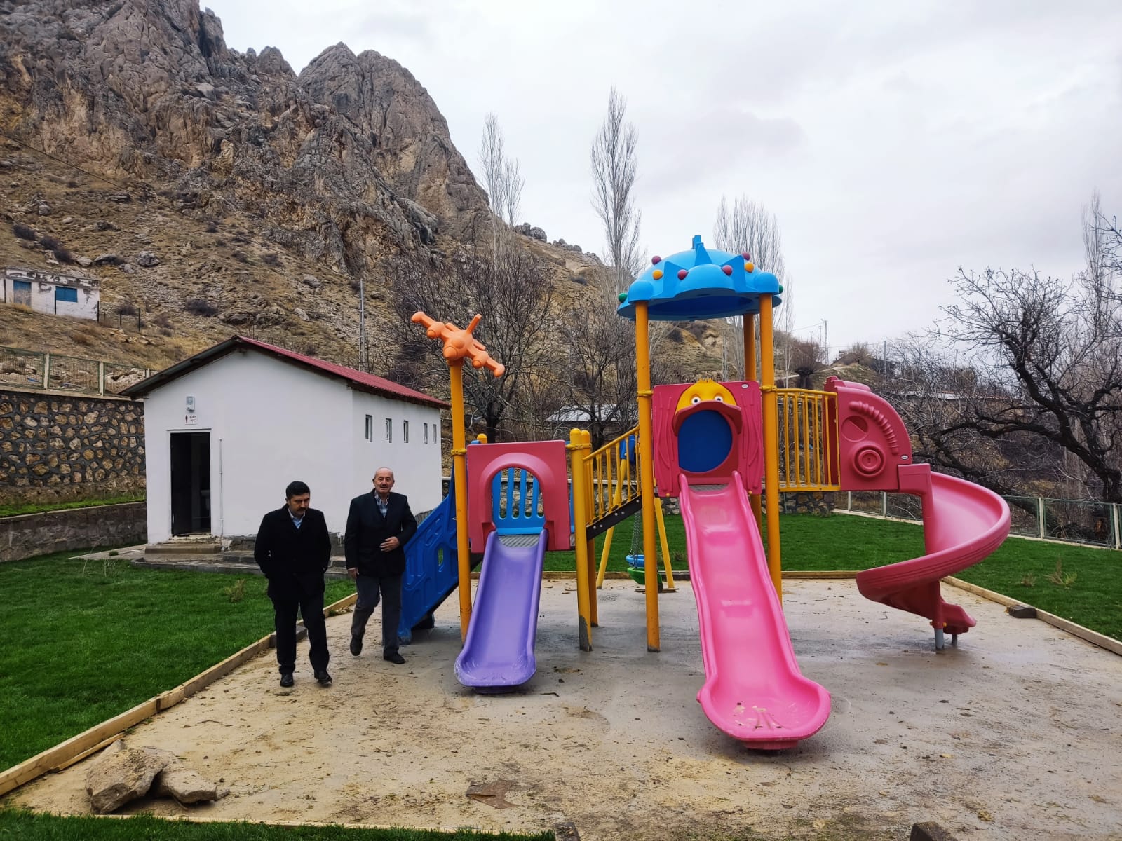  KAYMAKAM YAZICI’DAN  YUSUF DEDE TÜRBESİNE  ZİYARET