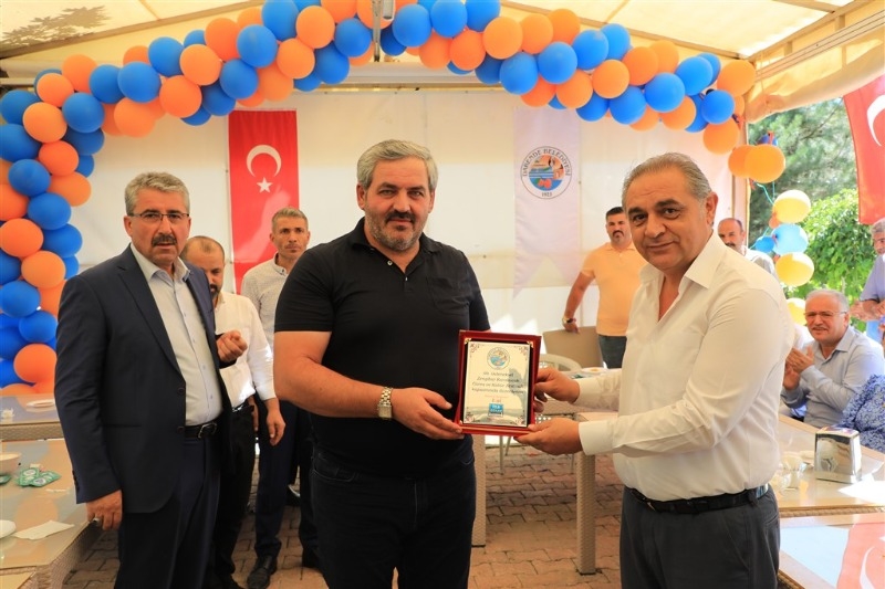 GÜRÜN PEKMEZİ FESTİVALDE 1. OLDU