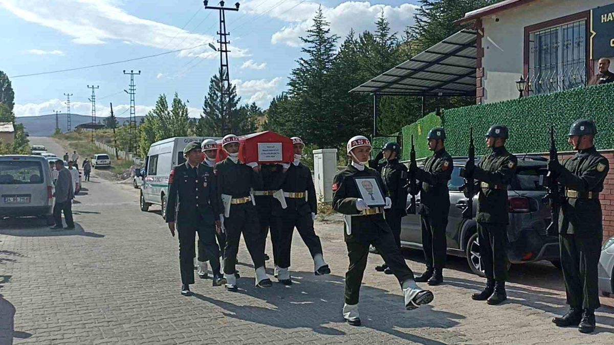 Kalp Krizi Sonucu Hayatını Kaybeden Asker, Son Yolculuğuna Uğurlandı