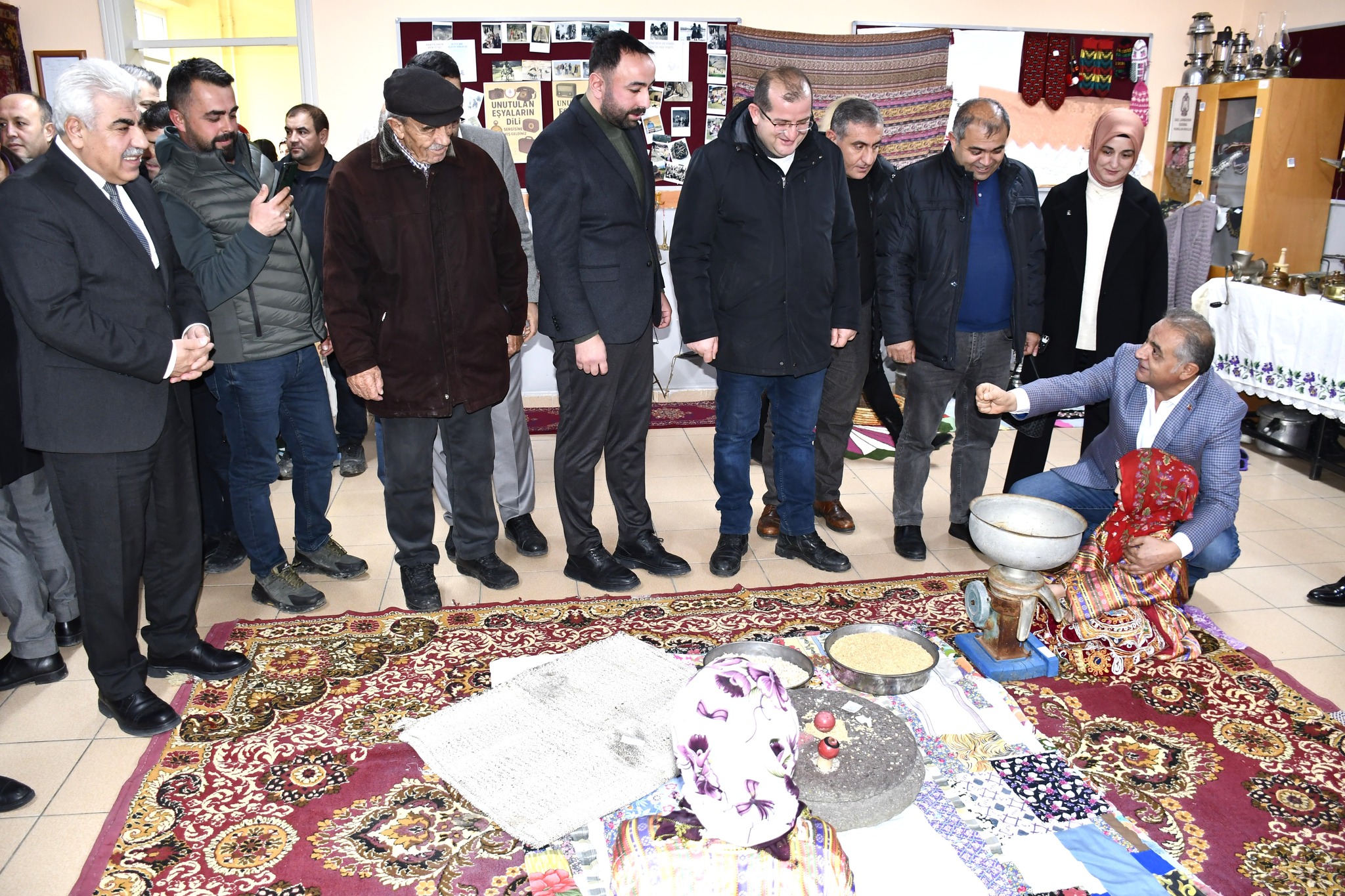 Unutulan Eşyaların Dili Sergisi Açıldı