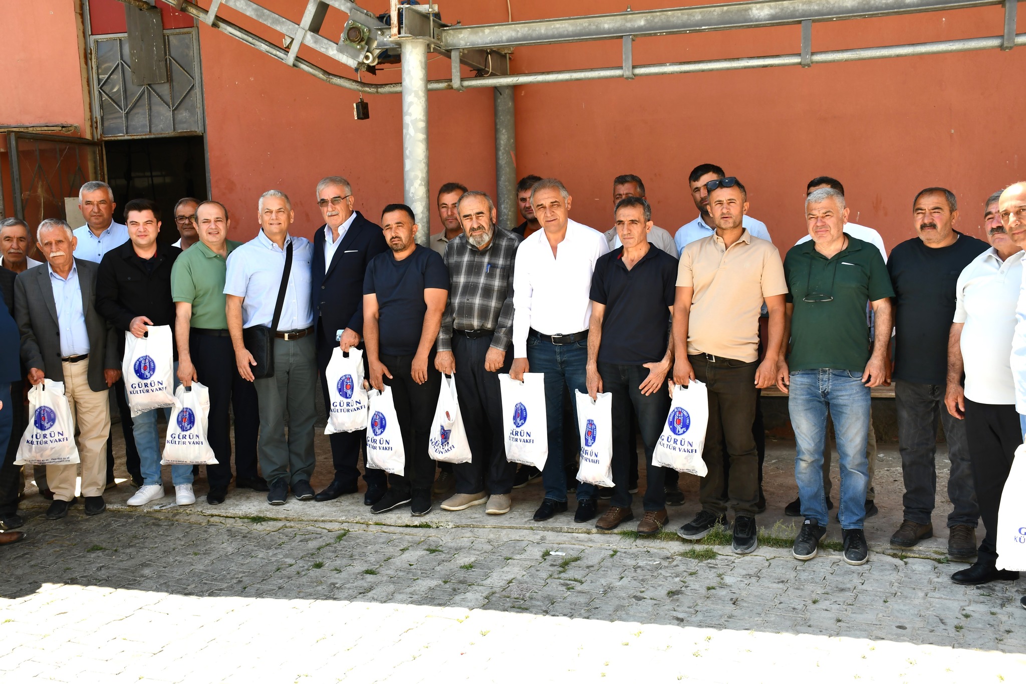  Gürün’de 1100 Aileye Kurban Eti Dağıtıldı