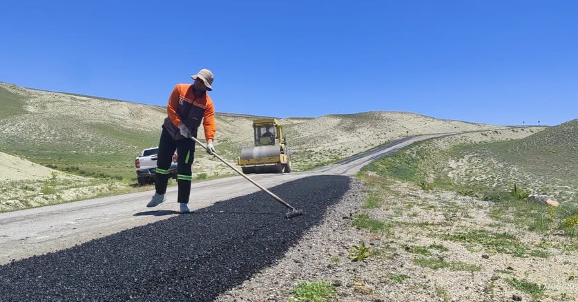Davulhüyük Köyü Yolunda Asfalt Bakım ve Onarım Çalışmaları Tamamlandı