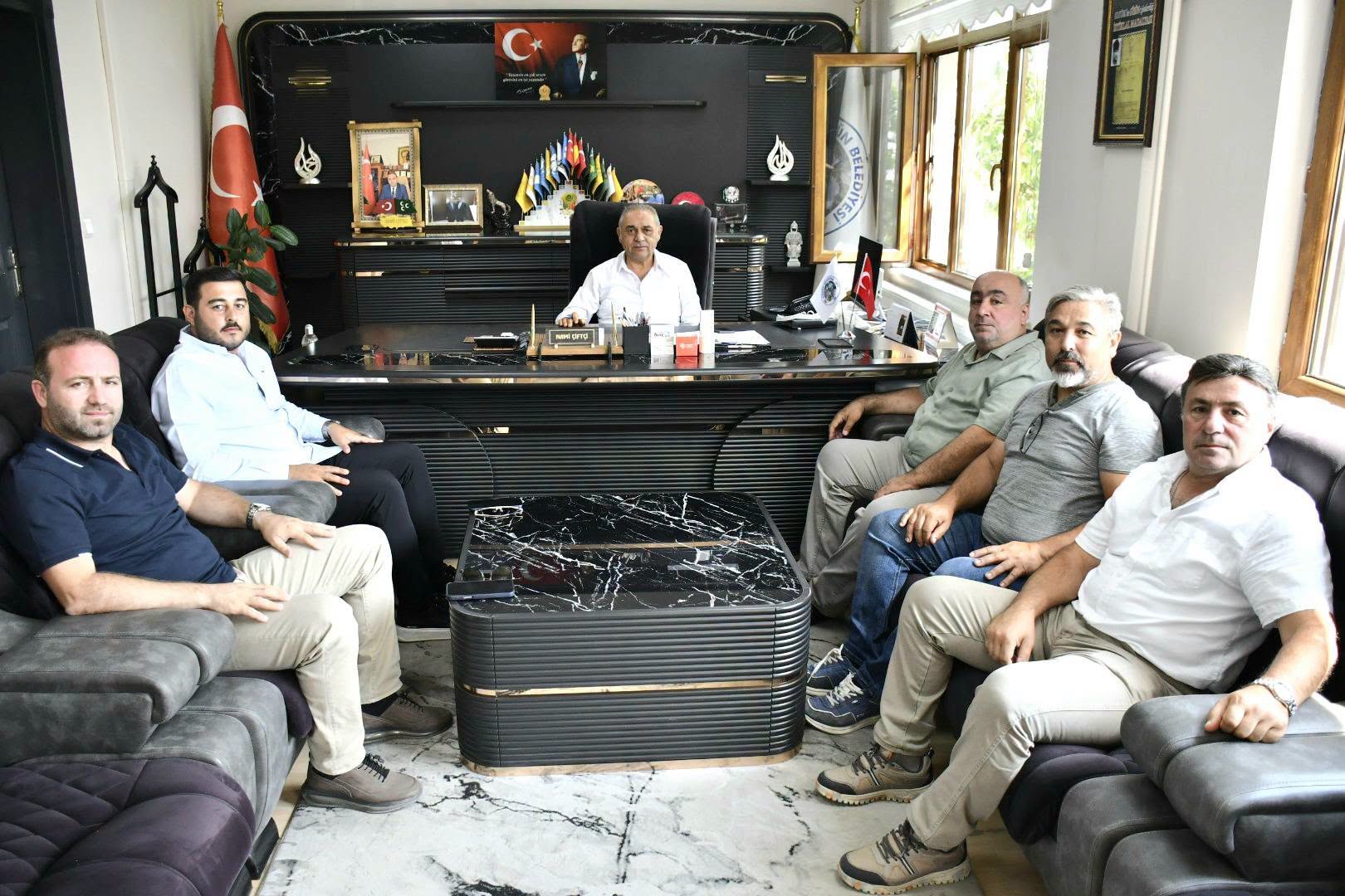 Koyunlukoca Dernek Başkanından Belediye Belediye Başkanına Ziyaret