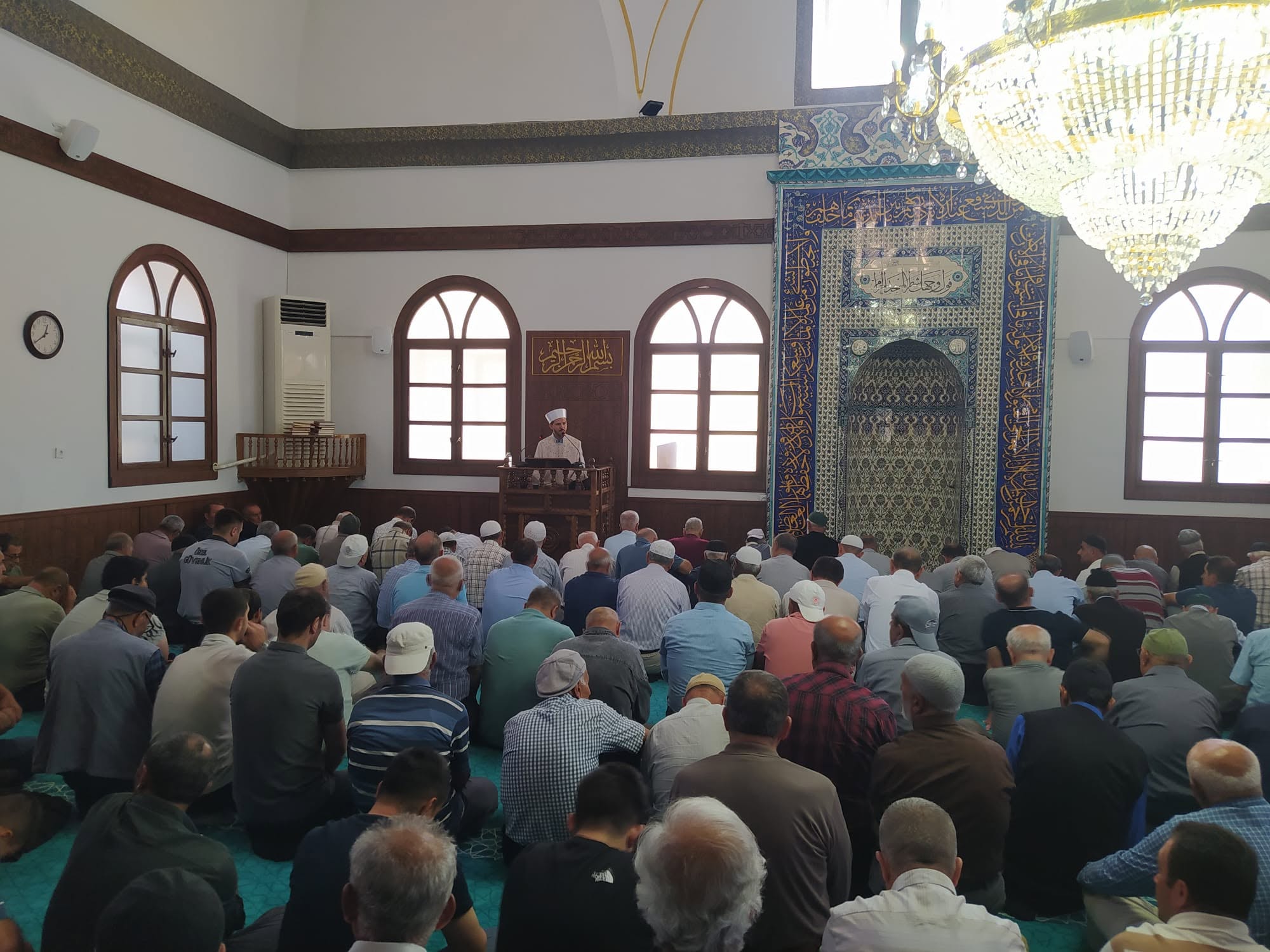 Gürün Müftüsü Ercan Aycan İlk Cuma Vaazını Meydan Camii'nde VerdiGürün Müftüsü Ercan Aycan İlk Cuma Vaazını Meydan Camii'nde Verdi