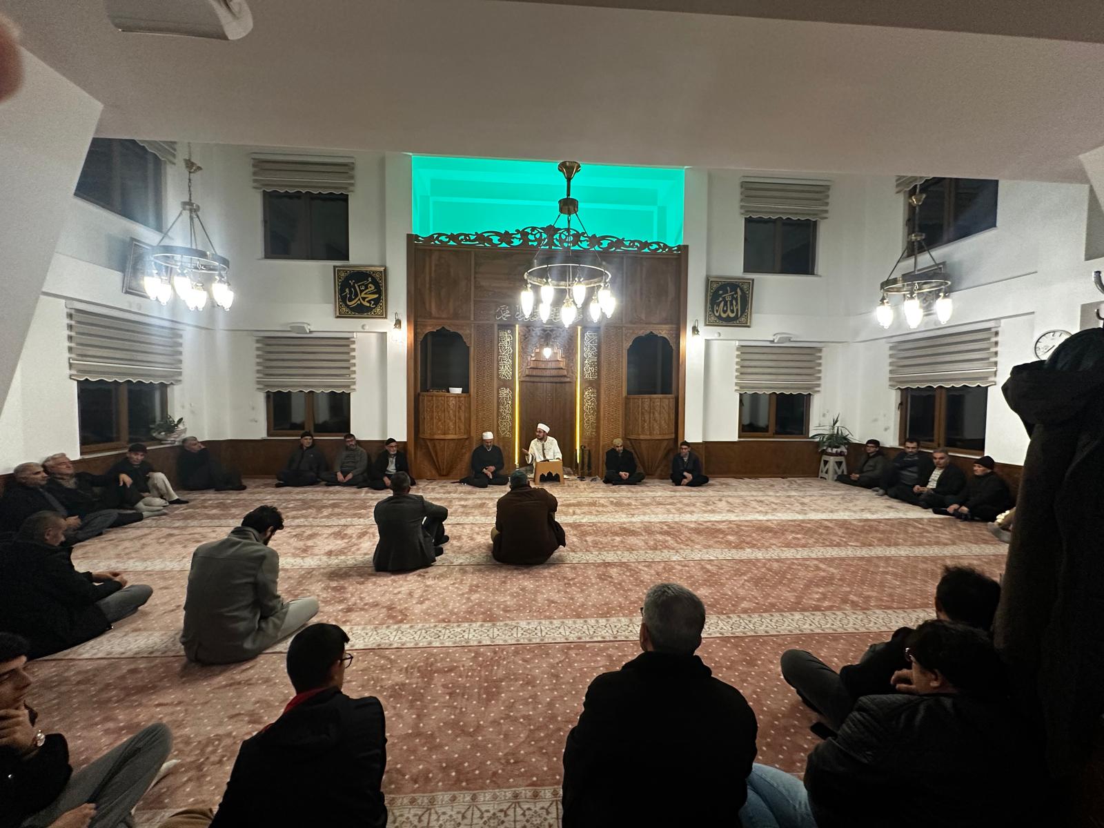 Gürün Deveci Cami’nde Sohbet