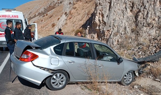  GÜRÜN’DE KAZA 2 KİŞİ YARALANDI
