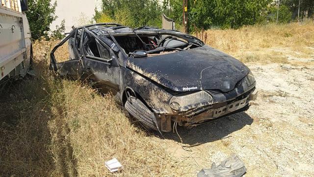 TAKLA  ATAN ARAÇ HURDAYA DÖNDÜ